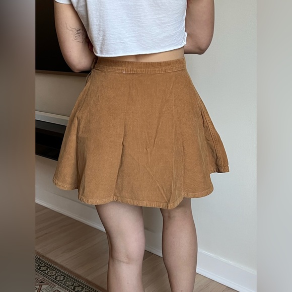 American Apparel Corduroy Skirt, US size S - Picture 2 of 3